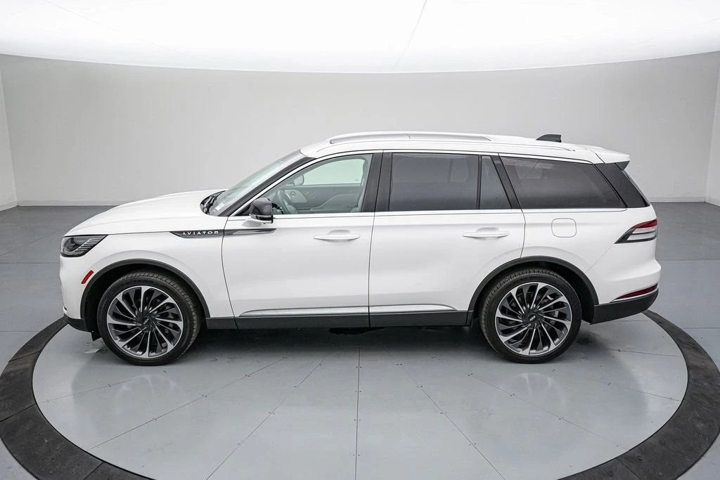 2025 Lincoln Aviator 2nd Gen - Image 8 of 21