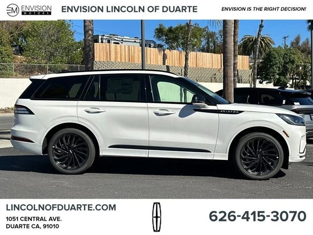 2025 Lincoln Aviator 2nd Gen - Image 3 of 12
