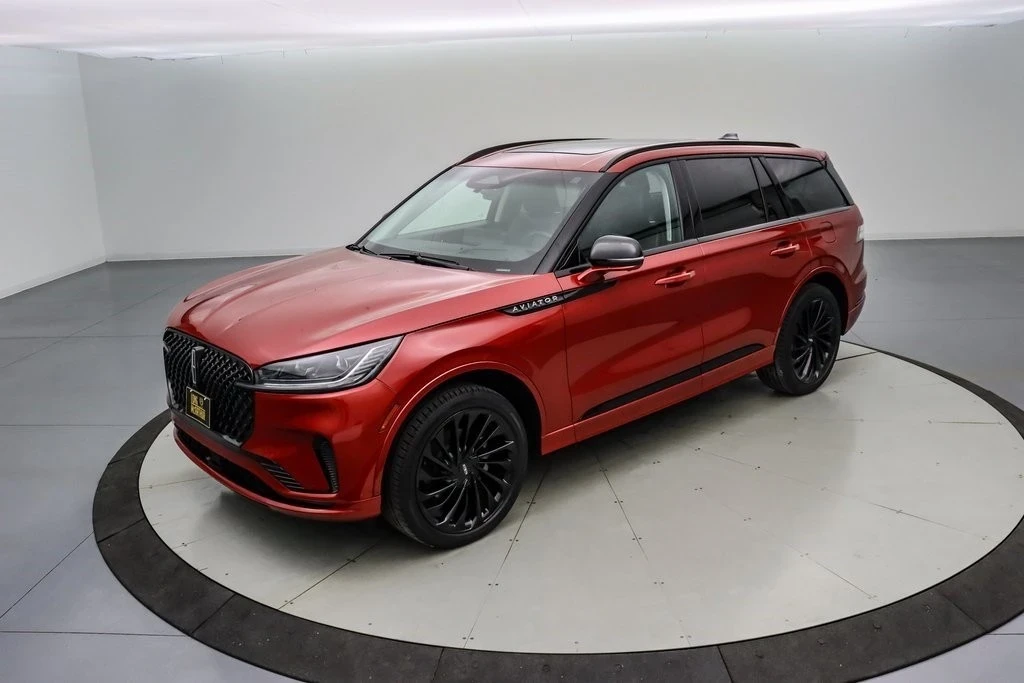 2025 Lincoln Aviator 2nd Gen - Image 9 of 21