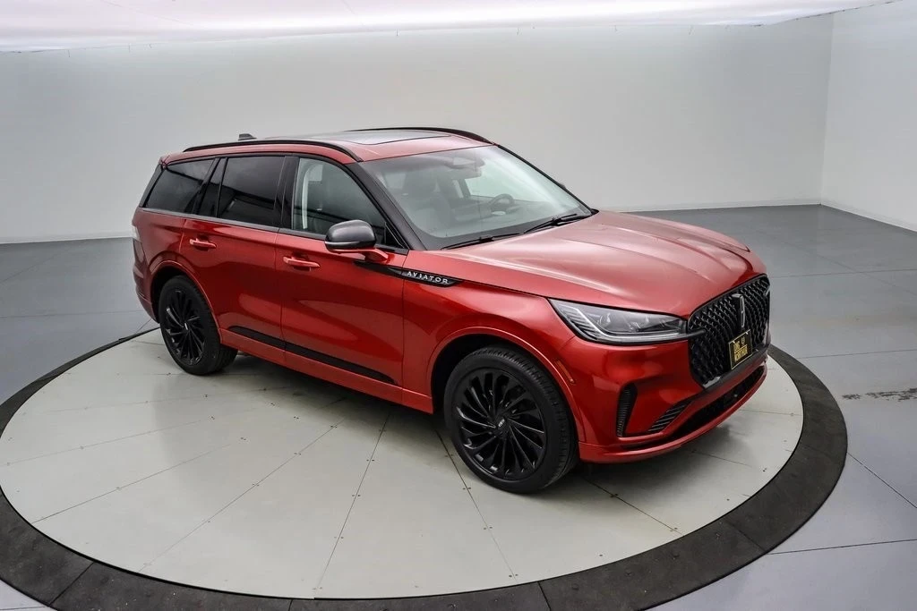 2025 Lincoln Aviator 2nd Gen - Image 2 of 21
