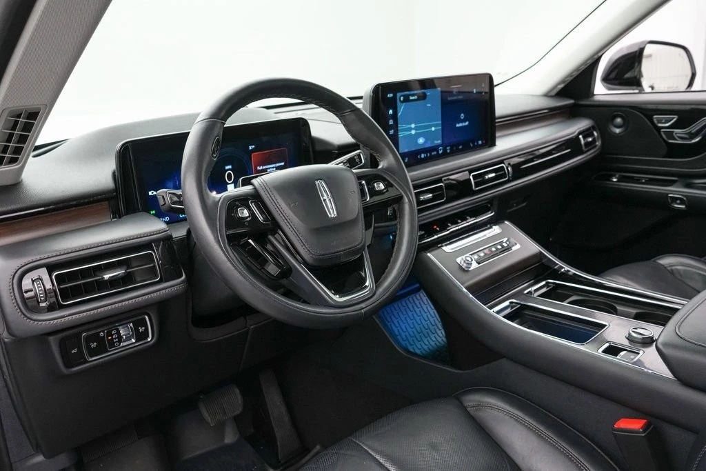 2025 Lincoln Aviator 2nd Gen - Image 15 of 21