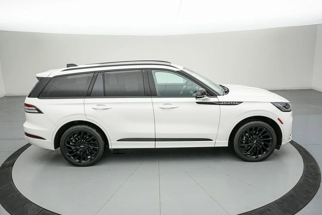 2025 Lincoln Aviator 2nd Gen - Image 4 of 21