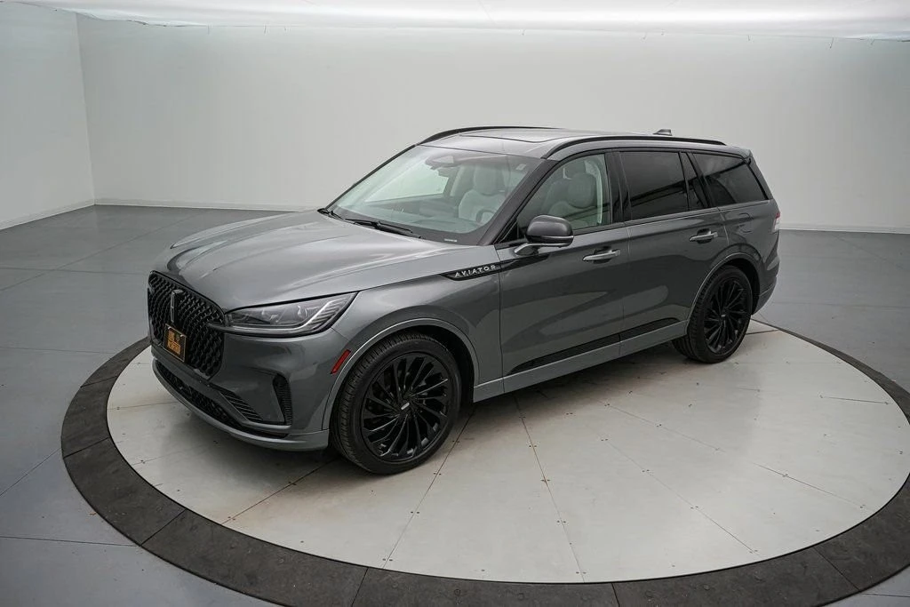 2025 Lincoln Aviator 2nd Gen - Image 9 of 21
