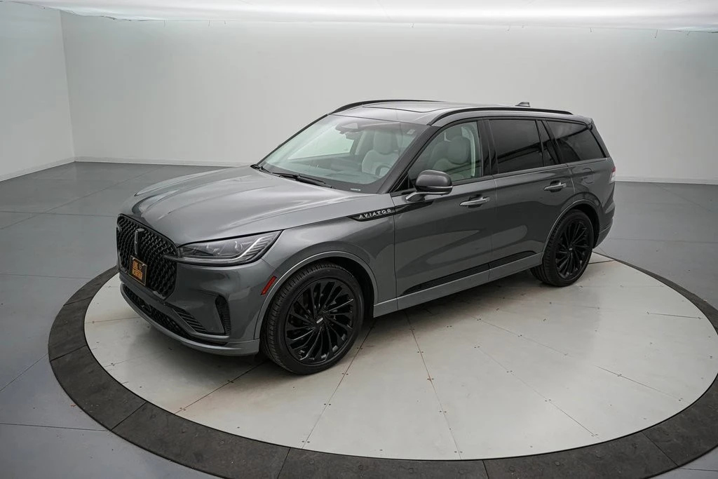 2025 Lincoln Aviator 2nd Gen - Image 9 of 21