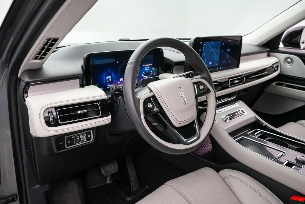 2025 Lincoln Aviator 2nd Gen - Image 13 of 21