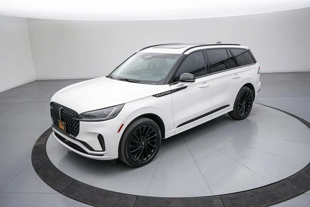 2025 Lincoln Aviator 2nd Gen - Image 9 of 21