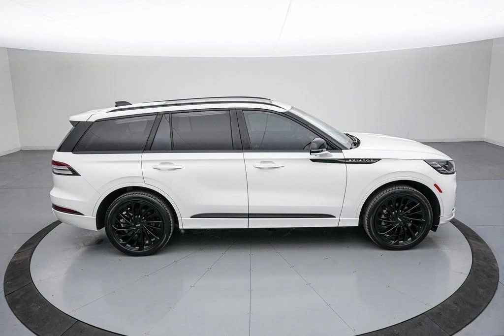 2025 Lincoln Aviator 2nd Gen - Image 4 of 21