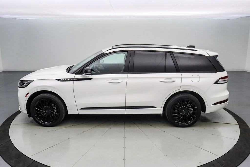 2025 Lincoln Aviator 2nd Gen - Image 8 of 21