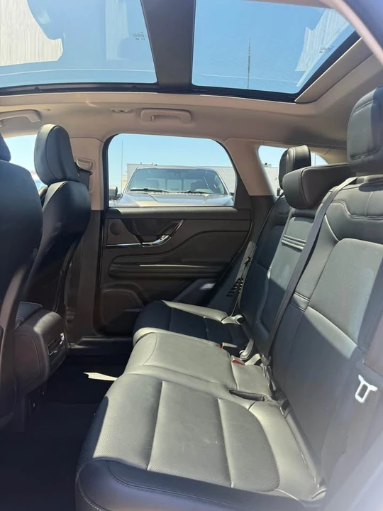 2025 Lincoln Corsair - Image 17 of 18