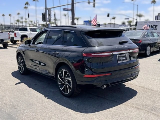 2025 Lincoln Corsair - Image 10 of 12