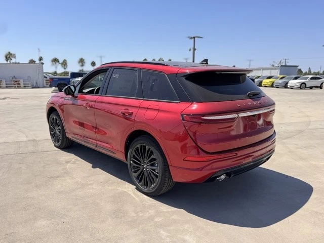 2025 Lincoln Corsair - Image 10 of 12
