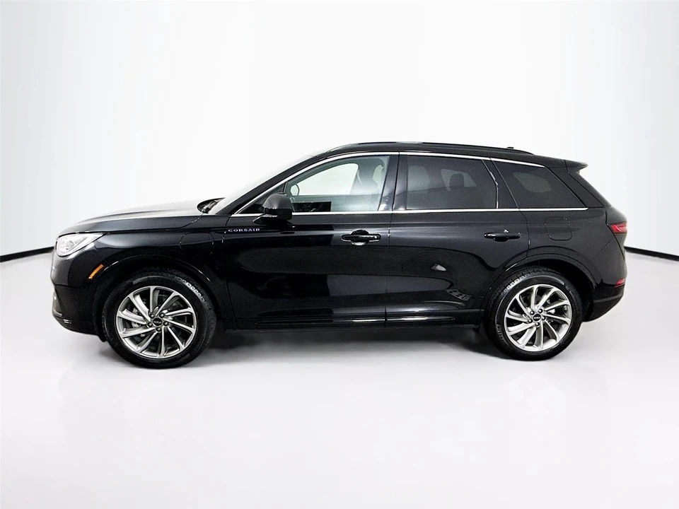 2025 Lincoln Corsair - Image 4 of 21