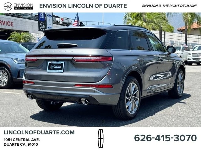 2025 Lincoln Corsair - Image 11 of 12