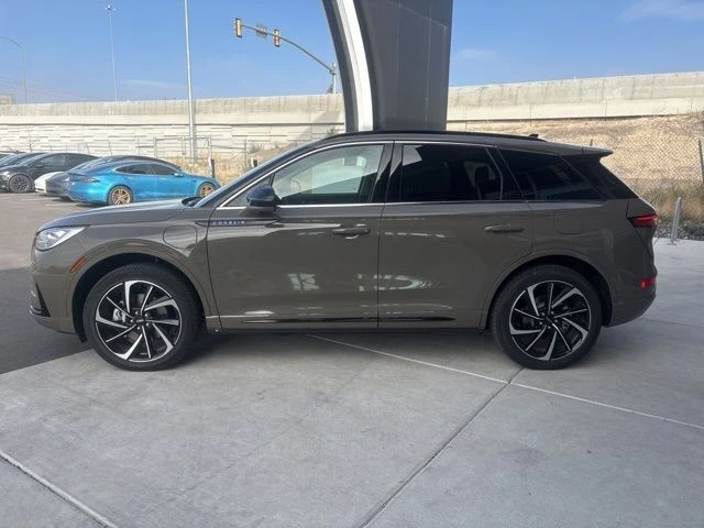 2025 Lincoln Corsair - Image 5 of 21