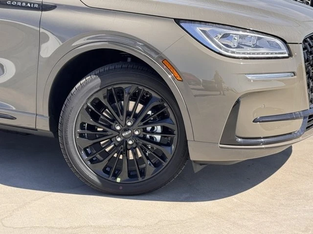 2025 Lincoln Corsair - Image 4 of 12