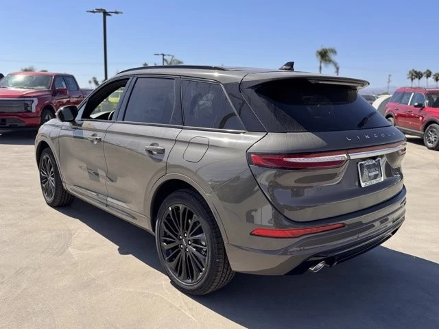 2025 Lincoln Corsair - Image 10 of 12