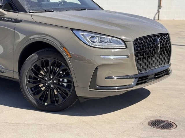 2025 Lincoln Corsair - Image 3 of 12
