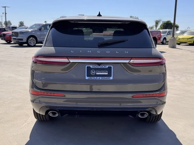 2025 Lincoln Corsair - Image 11 of 12