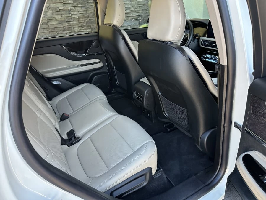 2025 Lincoln Corsair - Image 22 of 31