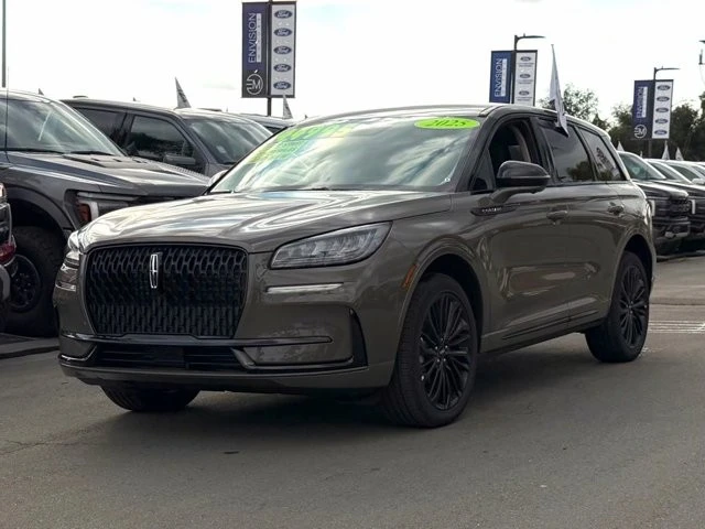 2025 Lincoln Corsair - Image 5 of 12