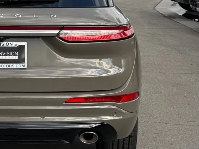 2025 Lincoln Corsair - Image 9 of 12