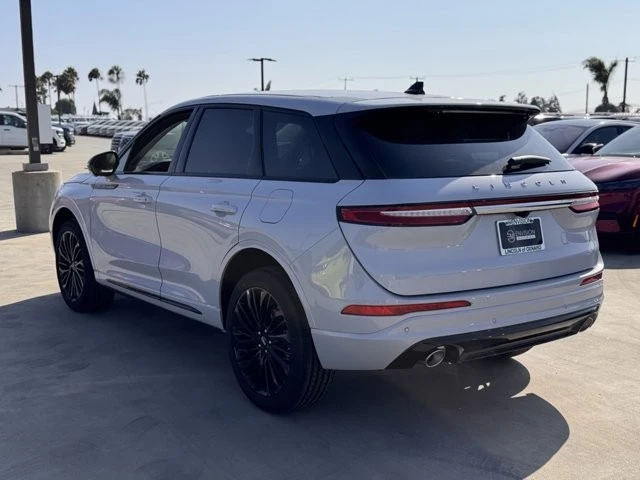 2025 Lincoln Corsair - Image 10 of 12