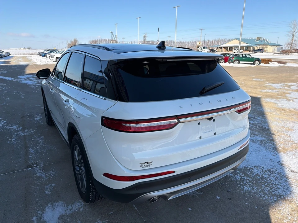 2025 Lincoln Corsair - Image 10 of 21