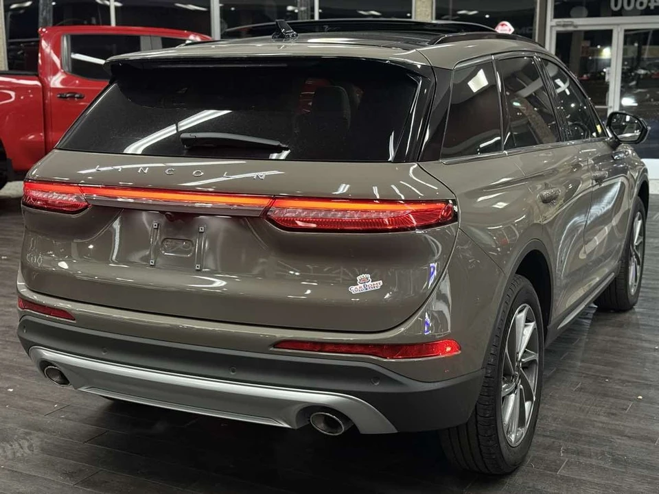 2025 Lincoln Corsair - Image 19 of 21