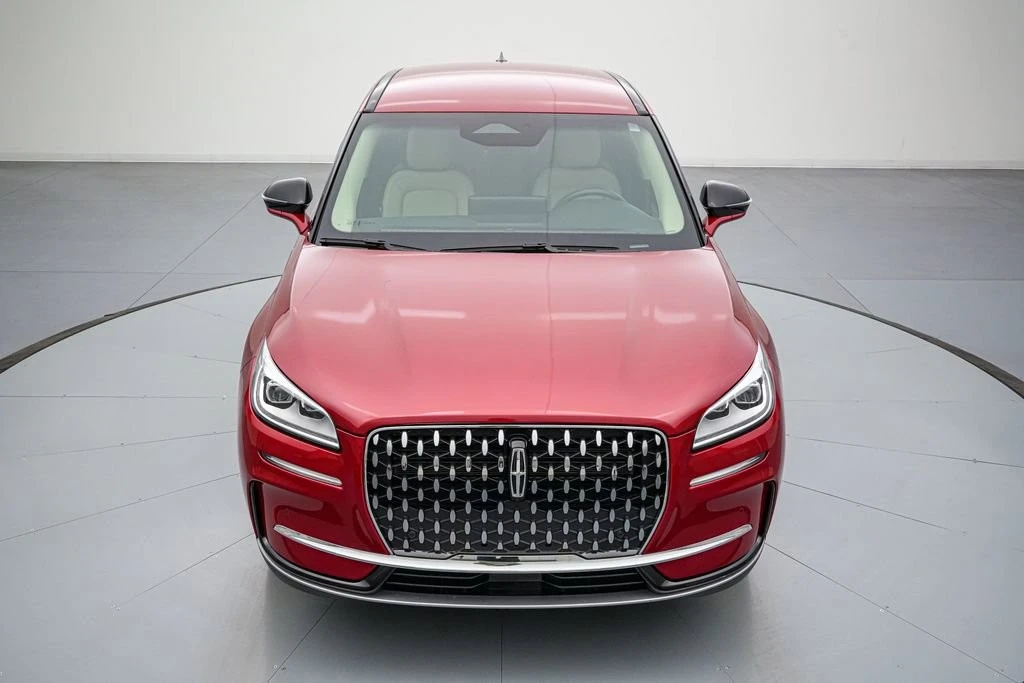 2025 Lincoln Corsair - Image 10 of 27