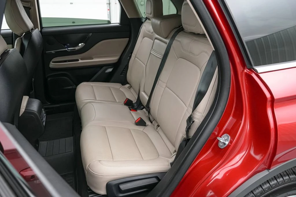2025 Lincoln Corsair - Image 20 of 27