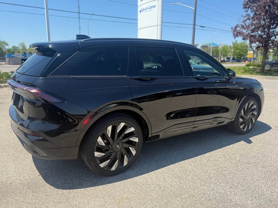 2025 Lincoln Nautilus - Image 6 of 17