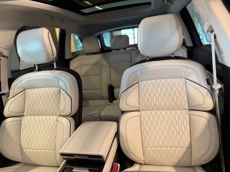 2025 Lincoln Nautilus - Image 3 of 5