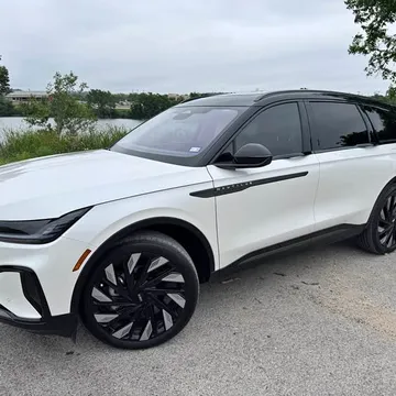 2025 Lincoln Nautilus Jet Package