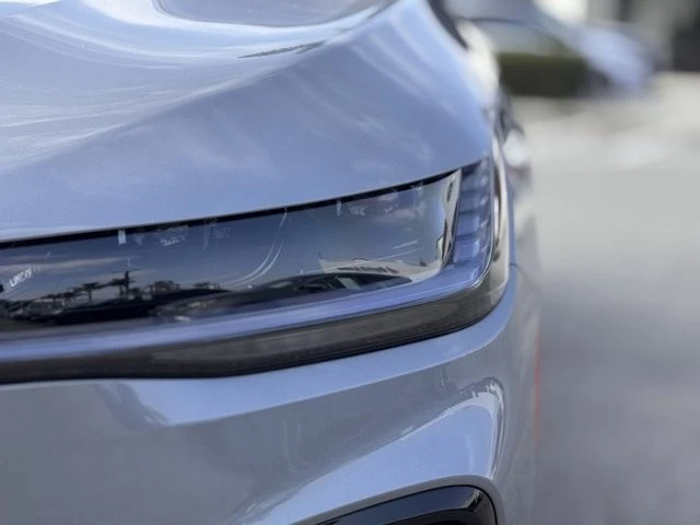 2025 Lincoln Nautilus - Image 8 of 12