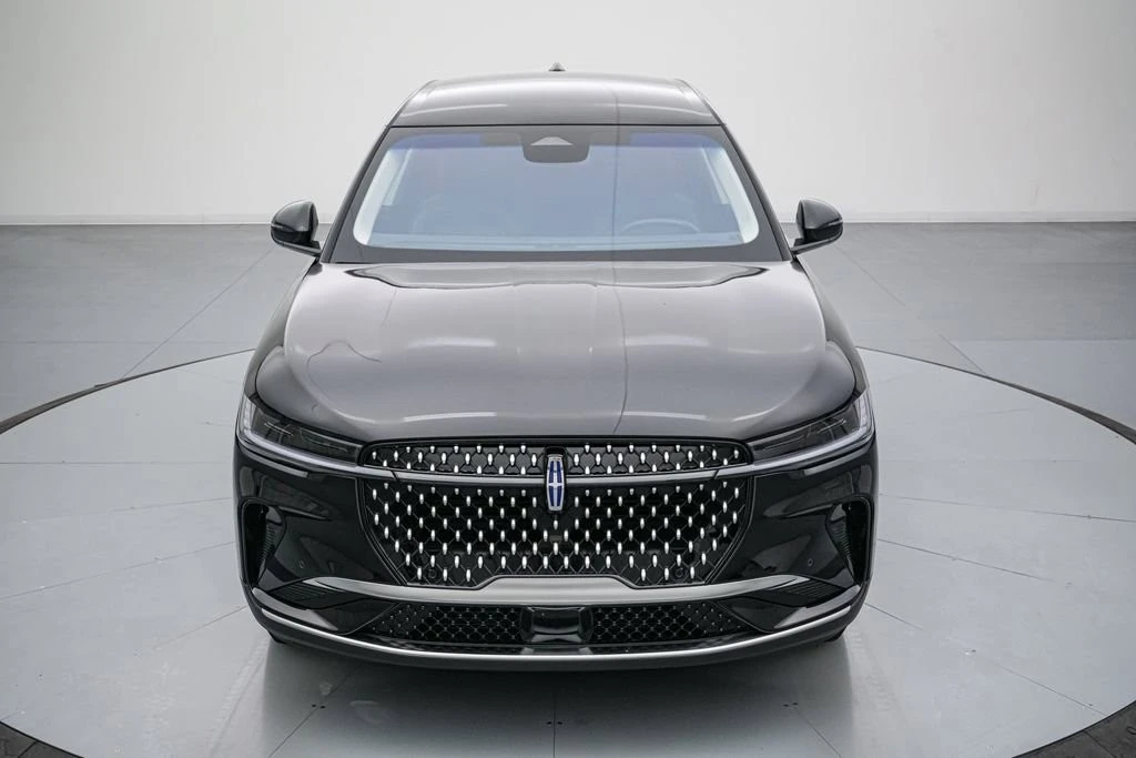 2025 Lincoln Nautilus - Image 10 of 21