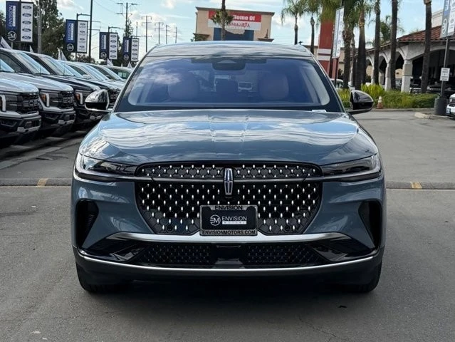 2025 Lincoln Nautilus - Image 3 of 12