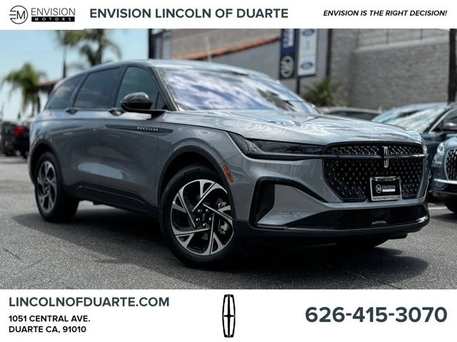 2025 Lincoln Nautilus - Image 2 of 12