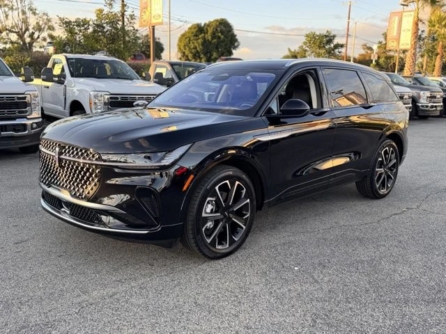 2025 Lincoln Nautilus - Image 7 of 12