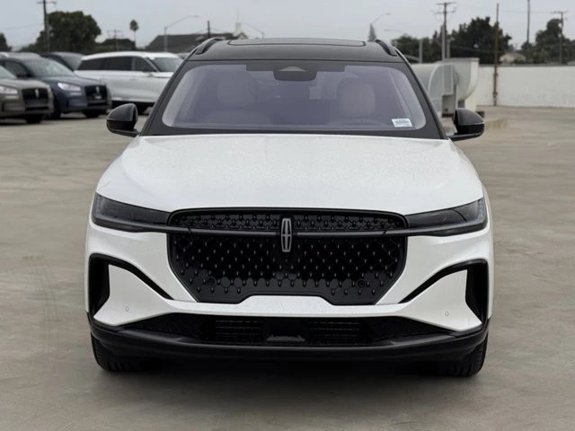 2025 Lincoln Nautilus - Image 6 of 12
