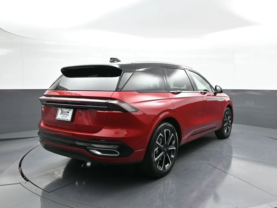 2025 Lincoln Nautilus - Image 6 of 21