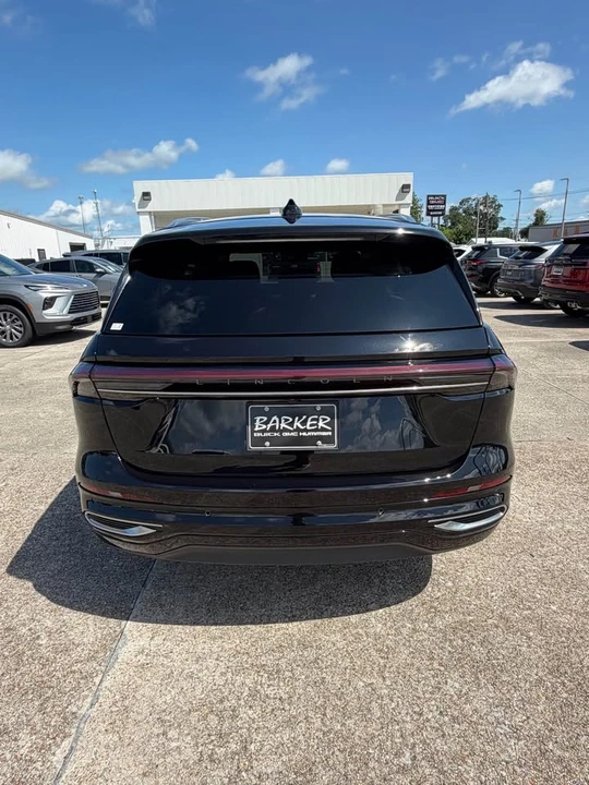 2025 Lincoln Nautilus - Image 6 of 15