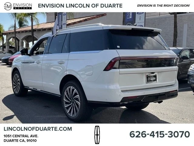 2025 Lincoln Navigator 4th Gen - Image 6 of 12