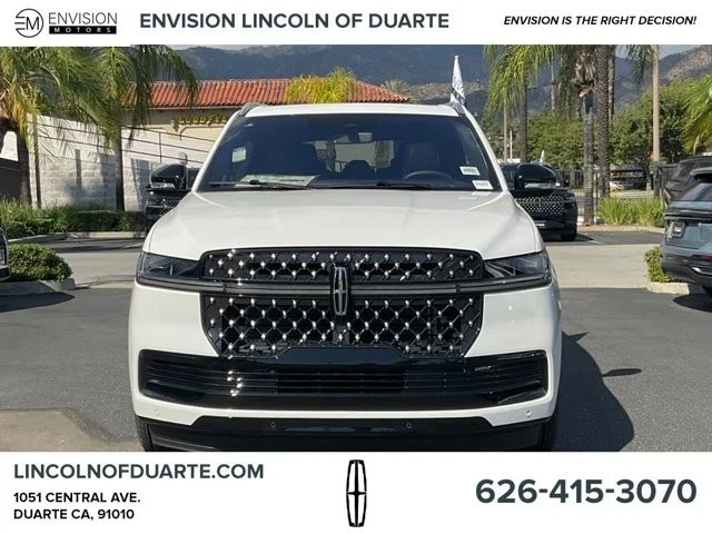 2025 Lincoln Navigator 4th Gen - Image 3 of 12