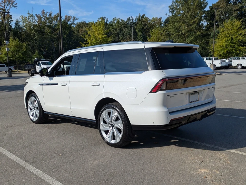 2025 Lincoln Navigator 4th Gen - Image 6 of 12