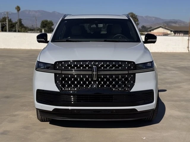2025 Lincoln Navigator 4th Gen - Image 6 of 12