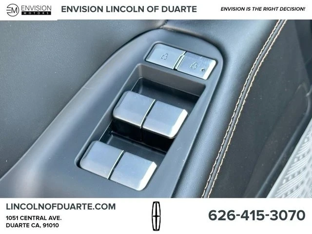 2025 Lincoln Navigator 4th Gen - Image 12 of 12