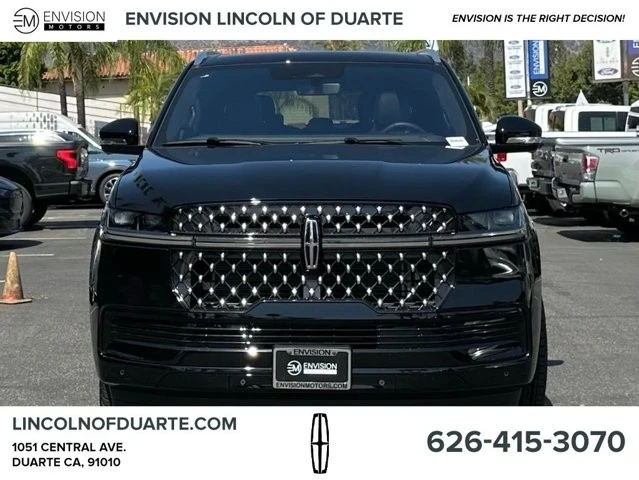2025 Lincoln Navigator 4th Gen - Image 3 of 12