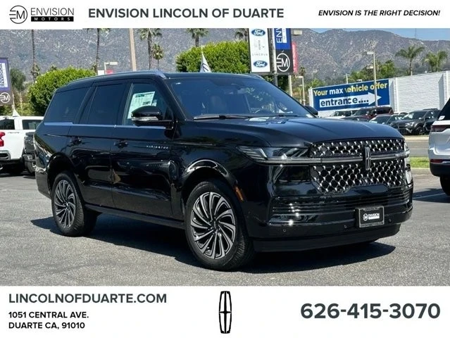 2025 Lincoln Navigator 4th Gen - Image 2 of 12