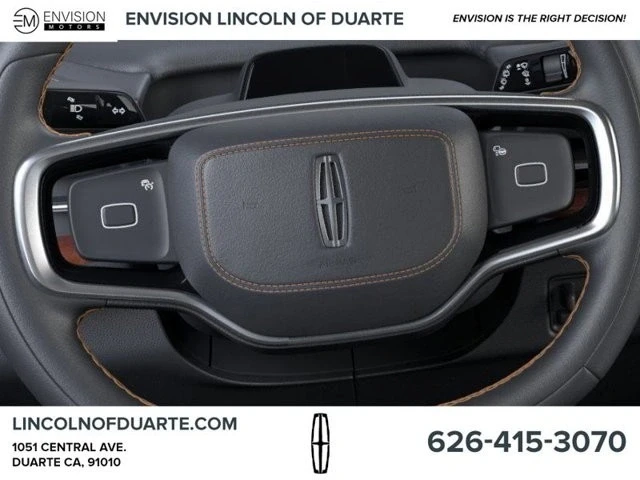 2025 Lincoln Navigator 4th Gen - Image 10 of 12