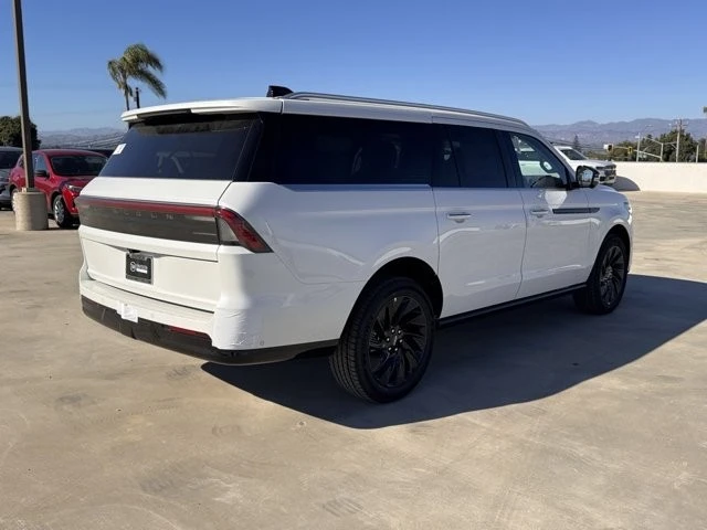 2025 Lincoln Navigator 4th Gen - Image 12 of 12
